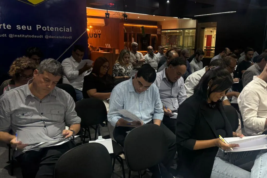 Palestra em andamento